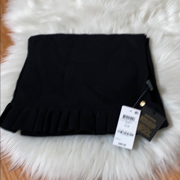 Charter Club

Cashmere Ruffle Muffler Scarf - Picture 7 of 13